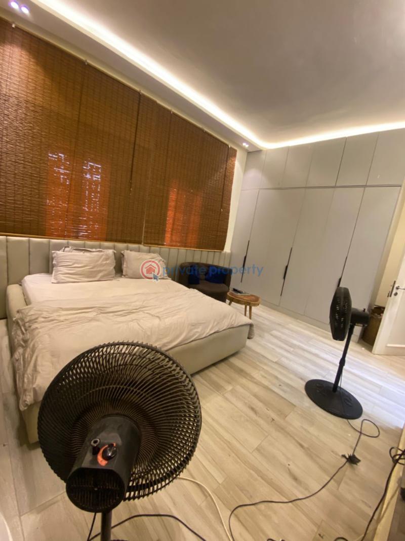 3 bedroom Flat & Apartment For Sale Off Bourdillon Ikoyi Lagos - 1