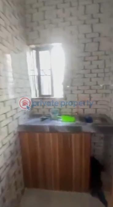 1 bedroom Self Contain For Rent Rufai Street, Off Shipeolu Road, Shomolu Lagos Palmgroove Shomolu Lagos - 6