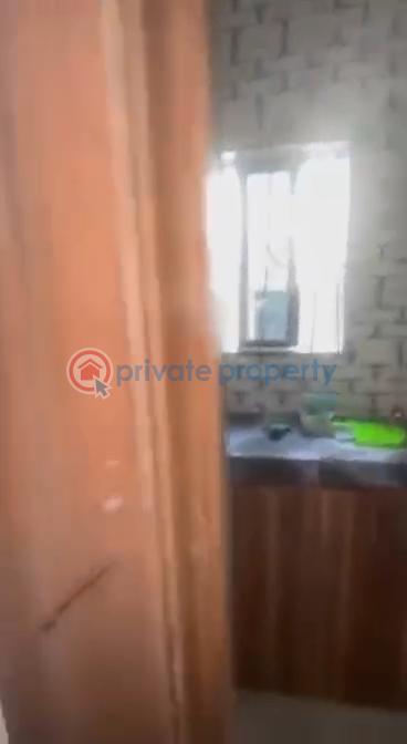 1 bedroom Self Contain For Rent Rufai Street, Off Shipeolu Road, Shomolu Lagos Palmgroove Shomolu Lagos - 5