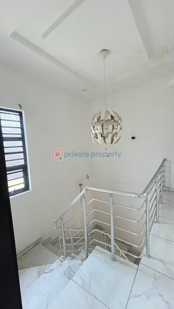 5 bedroom Detached Duplex For Rent In An Estate Ikota Lekki Lagos - 9