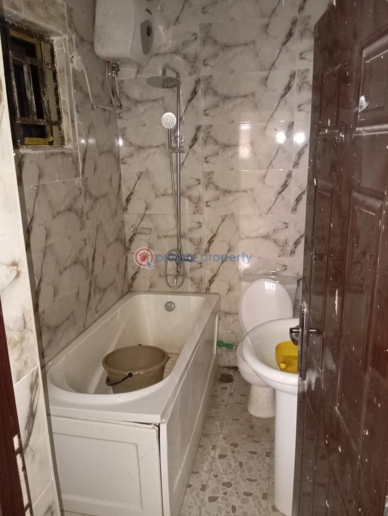 1 bedroom Block Of Flats For Rent Gilmor Jahi Abuja Phase 2  - 4