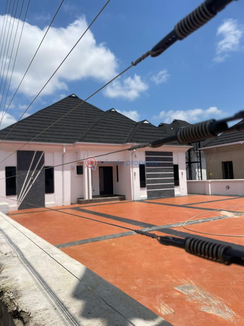 3 bedroom Detached Bungalow For Sale Bluestone, Mowe Town Lagos Extension Ogun - 1
