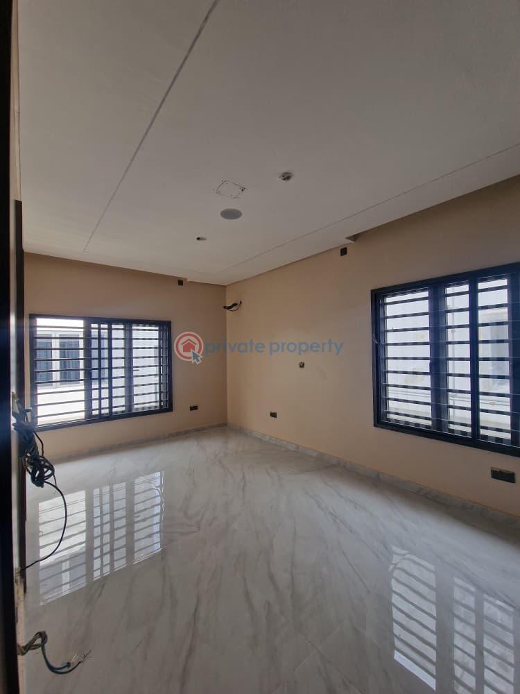 4 bedroom Semi detached Duplex For Rent Banana 🍌 Road Ikoyi Lagos. Banana Island Ikoyi Lagos - 8