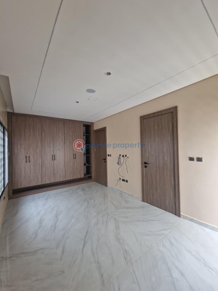 4 bedroom Semi detached Duplex For Rent Banana 🍌 Road Ikoyi Lagos. Banana Island Ikoyi Lagos - 3