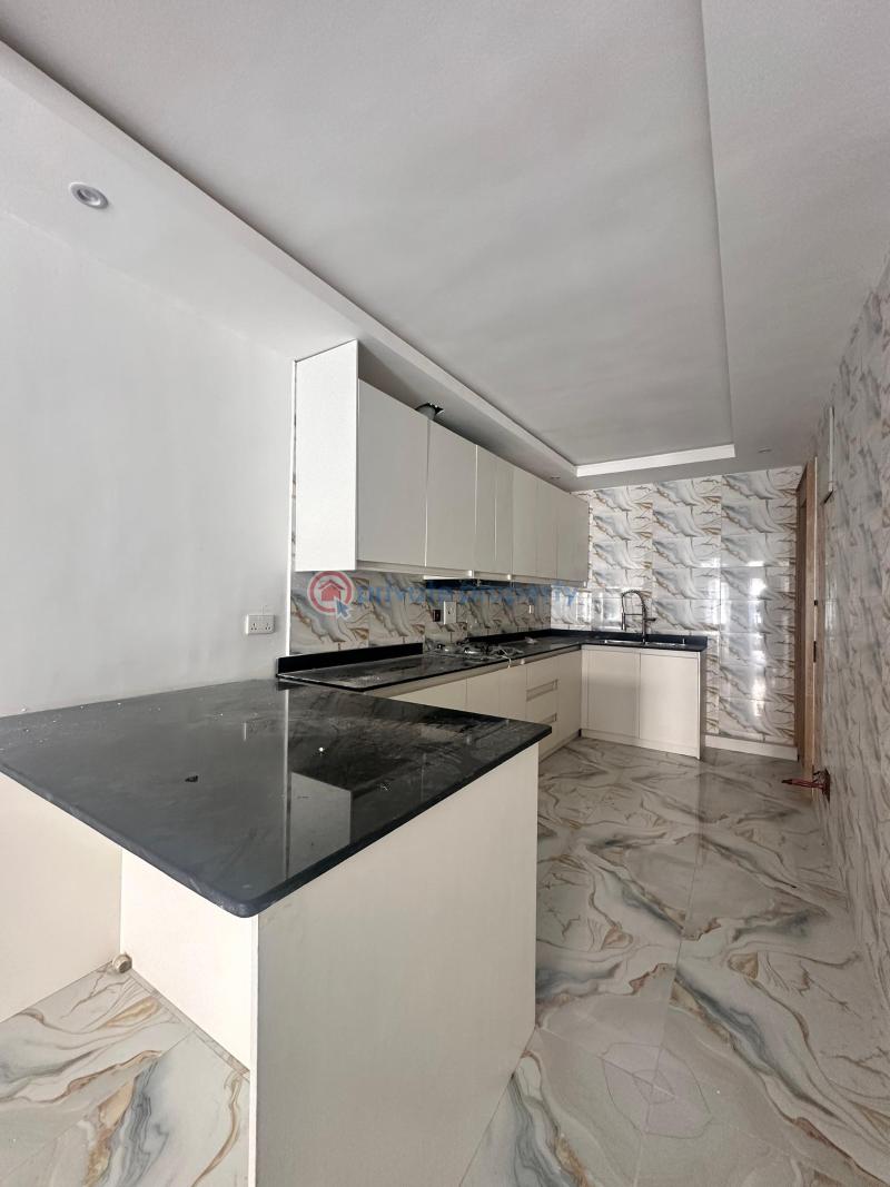 2 bedroom Block Of Flats For Sale New Road Bustop Lekki Lagos - 7