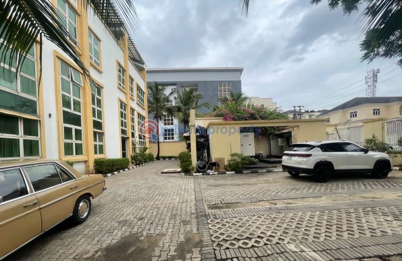 Spacious block of apartment for sale - 0 3 bedroom Flat & Apartment For Sale Oniru Victoria Island Lagos - 0