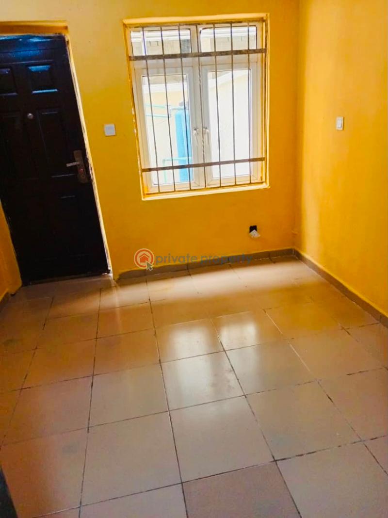 1 bedroom Self Contain For Rent Osapa London Lekki Lagos - 1