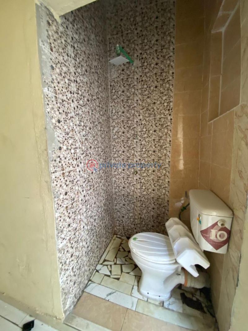 Room or Boys Quarter For Rent Royal Pine Estate (hensly Park 11) Orchid Lekki Lagos - 4