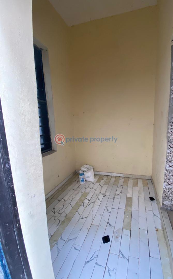 Room or Boys Quarter For Rent Royal Pine Estate (hensly Park 11) Orchid Lekki Lagos - 3