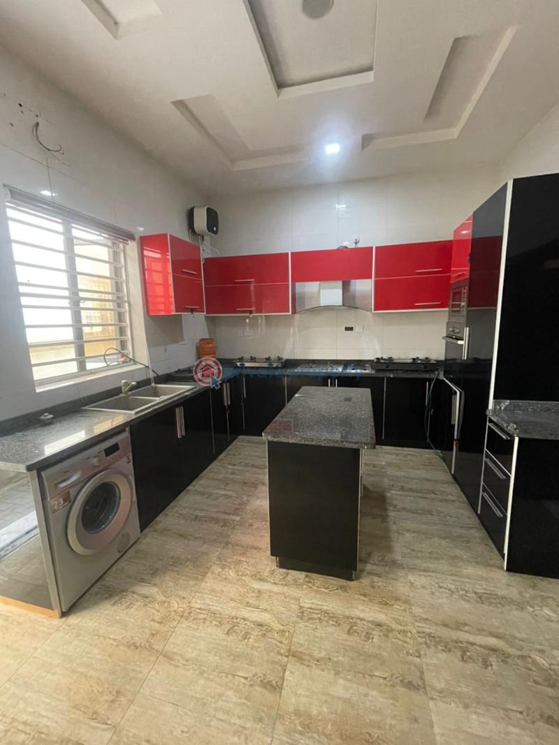 1 bedroom Self Contain For Rent Ikota Lekki Lagos - 3