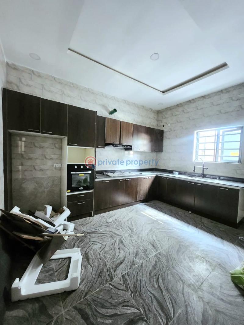 Spacious brand new 4 bedroom detached duplex - 4 4 bedroom Detached Duplex For Rent Osapa London Lekki Lagos - 4