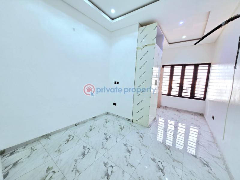 4 bedroom Terraced Duplex For Sale Osapa London Lekki Lagos - 11
