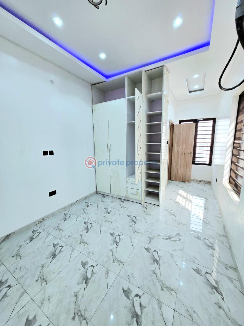 4 bedroom Terraced Duplex For Sale Osapa London Lekki Lagos - 9