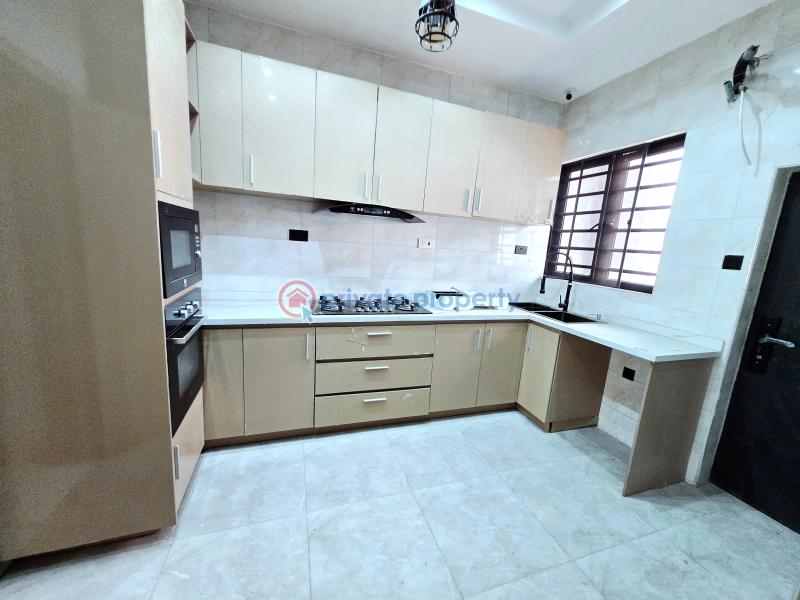 4 bedroom Terraced Duplex For Sale Osapa London Lekki Lagos - 5
