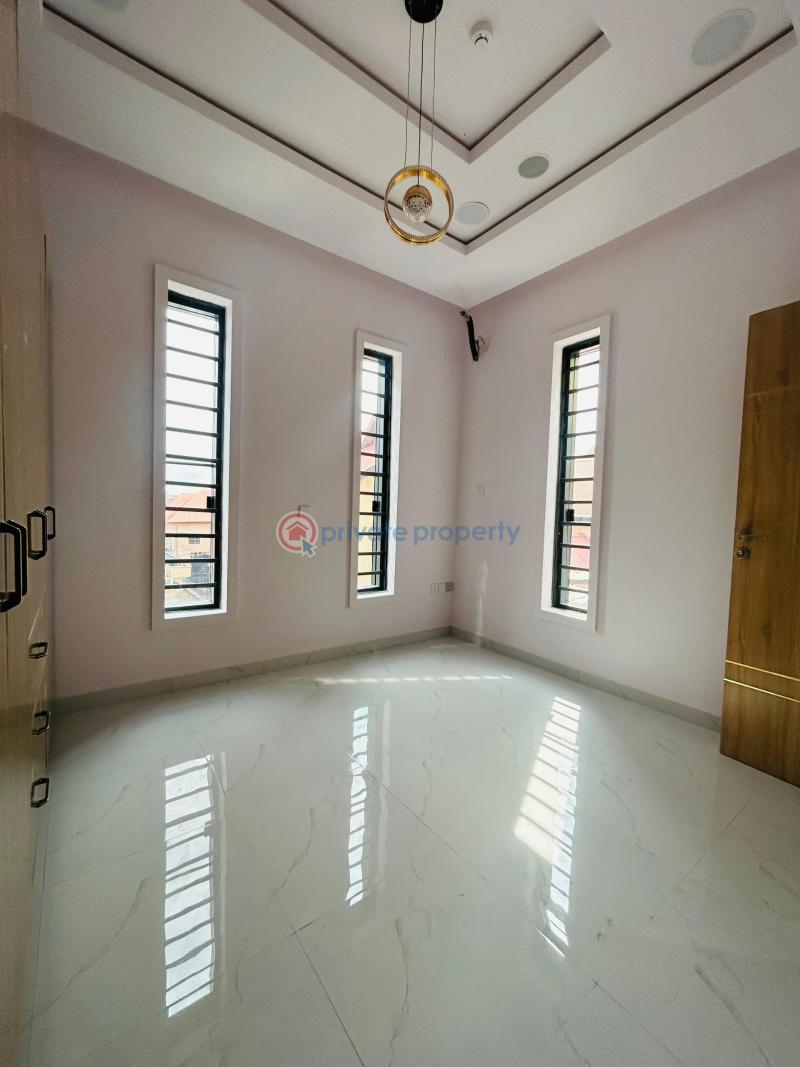 5 bedroom Detached Duplex For Sale Omole Phase 1 Ojodu Lagos - 6