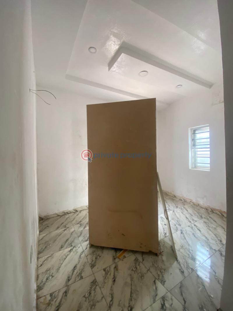 1 bedroom Mini Flat For Rent Opposite Shoprite Ologolo Lekki Lagos - 9