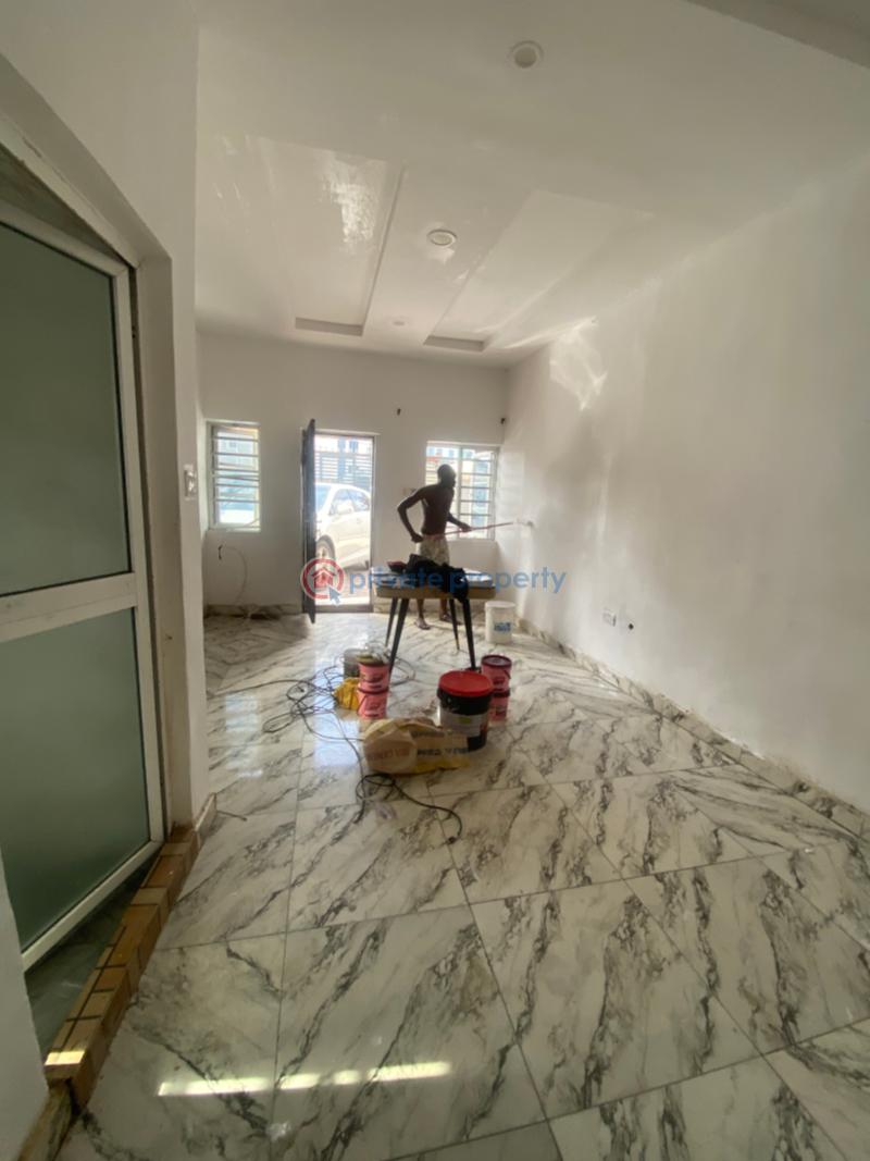 1 bedroom Mini Flat For Rent Opposite Shoprite Ologolo Lekki Lagos - 7