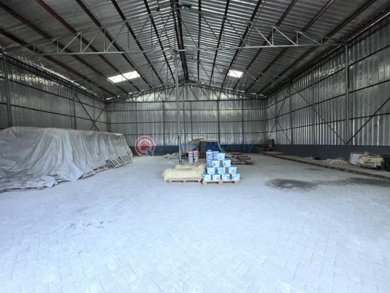 Spacious commercial building - 3 1 bedroom Warehouse For Rent Lekki Phase 1 Lagos - 3