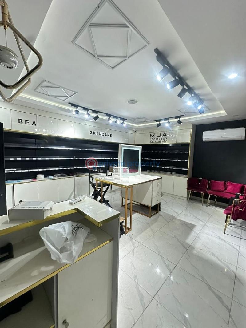 1 bedroom Shop For Rent Lekki Phase 1 Lagos - 3