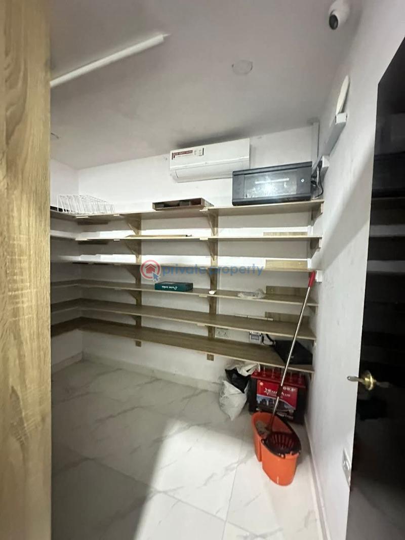 1 bedroom Shop For Rent Lekki Phase 1 Lagos - 2