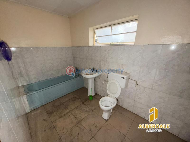 4 bedroom Duplex For Rent Ilupeju Lagos - 7