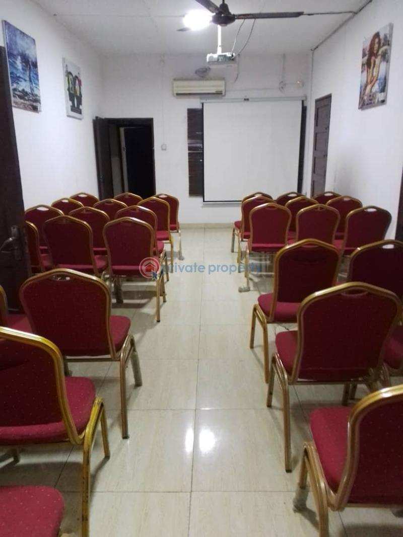 2 bedroom Office For Rent New Bodija Estate Bodija Ibadan Oyo - 2