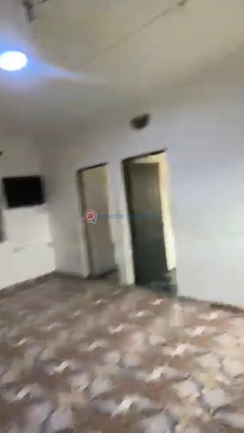 3 bedroom Flat & Apartment For Rent Bode Thomas Surulere Lagos - 1