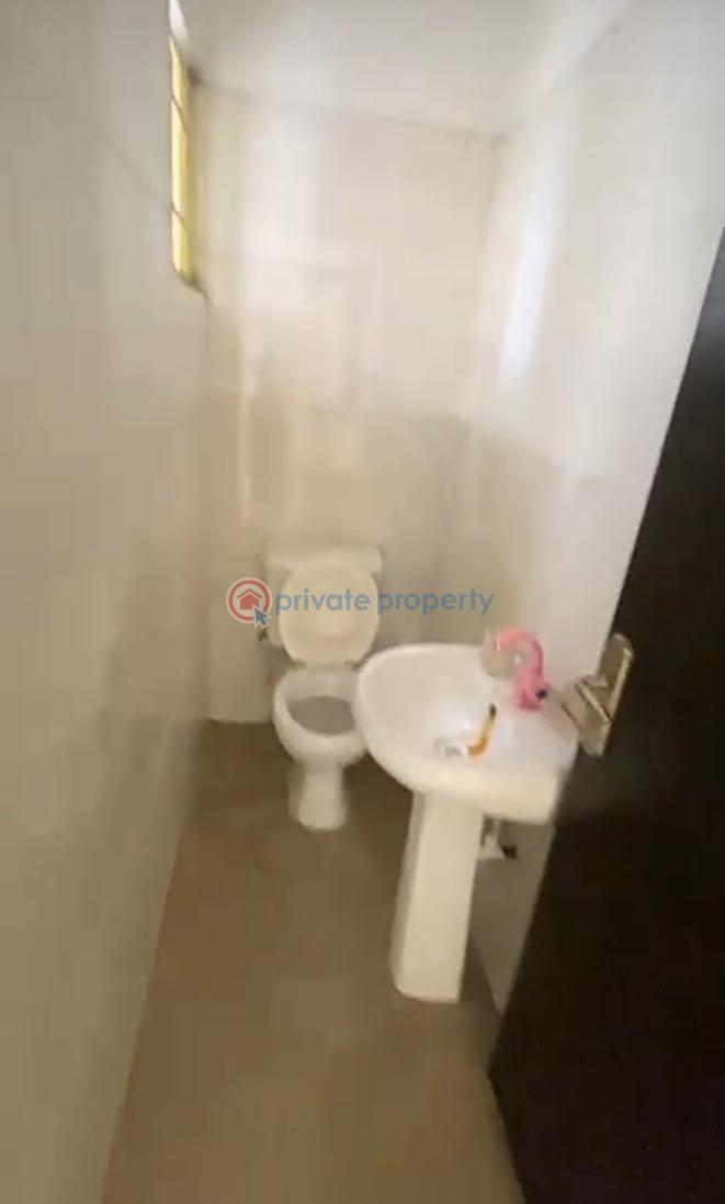 Spacious detached  3bedroom bungalow with large self compound { video} - 3 3 bedroom Flat & Apartment For Rent Thomas Estate Ajah Lagos - 3