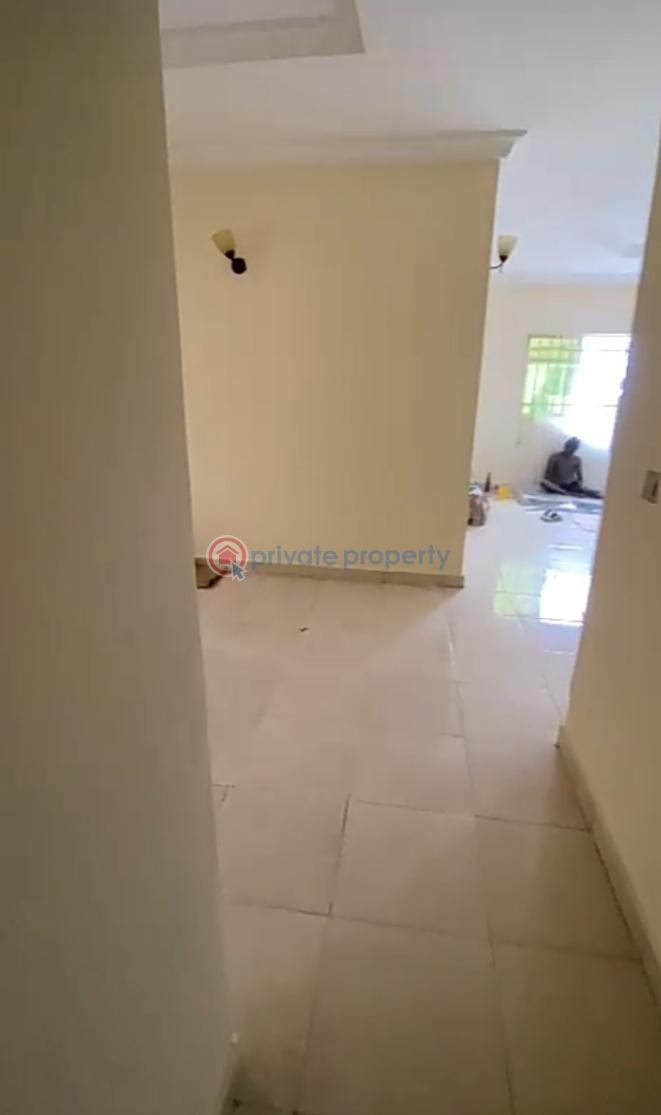 Spacious detached  3bedroom bungalow with large self compound { video} - 6 3 bedroom Flat & Apartment For Rent Thomas Estate Ajah Lagos - 6