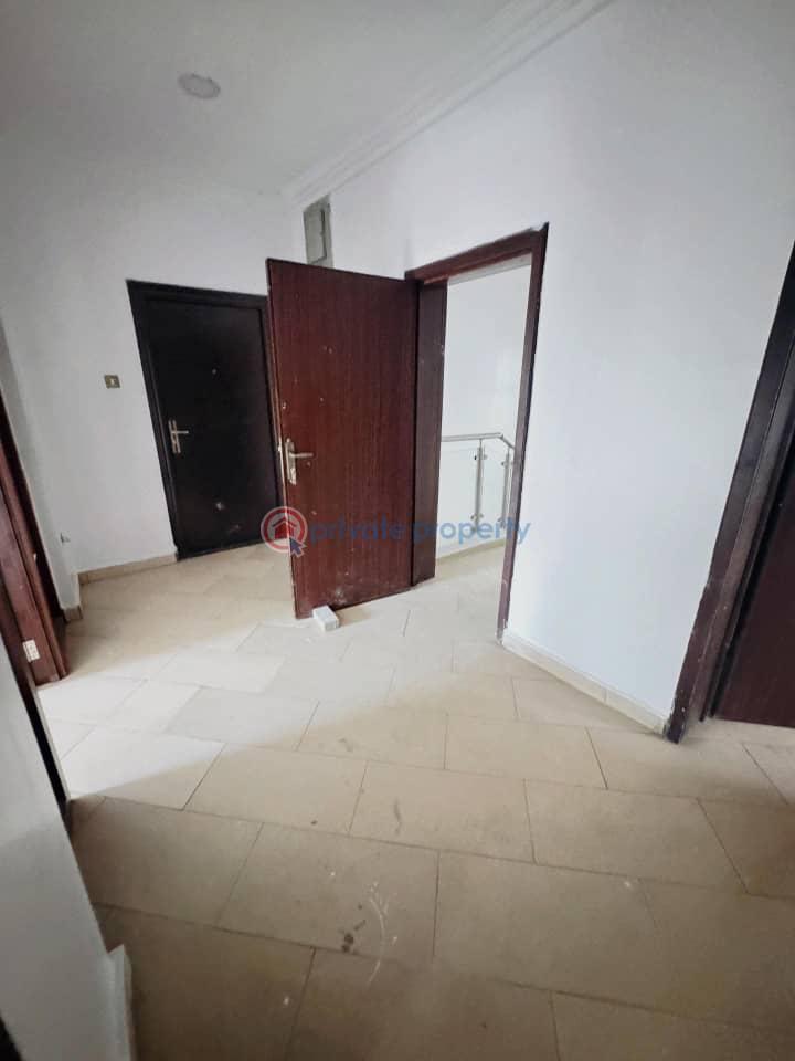 Spacious four bedroom terrace house - 13 4 bedroom Terraced Duplex For Rent Old Ikoyi Lagos - 13