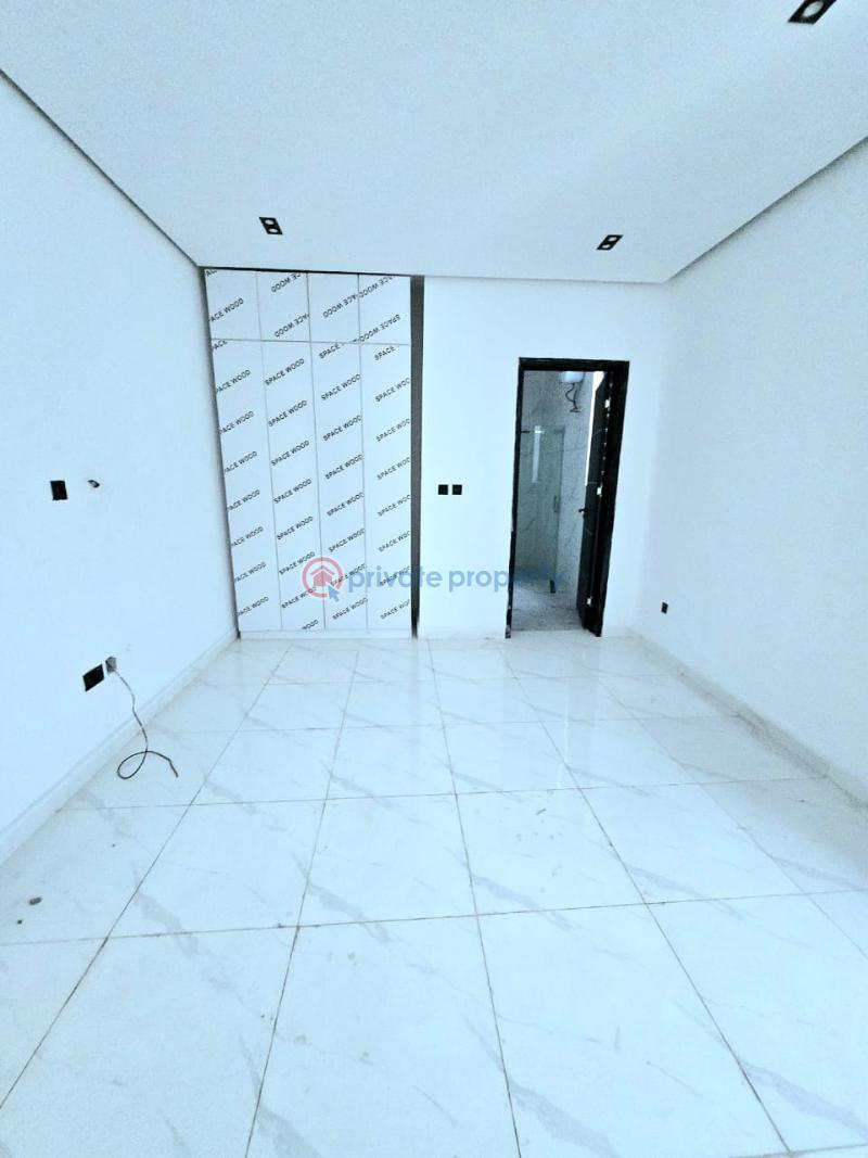 Spacious fully serviced 2 & 3 bedroom apartments for sale - 6 2 bedroom Flat & Apartment For Sale Ologolo Lekki Lagos - 6
