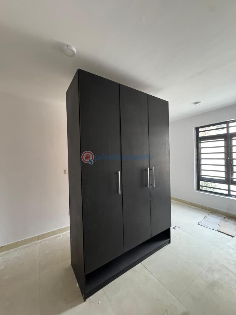 2 bedroom Block Of Flats For Sale Osapa London Lekki Lagos - 2