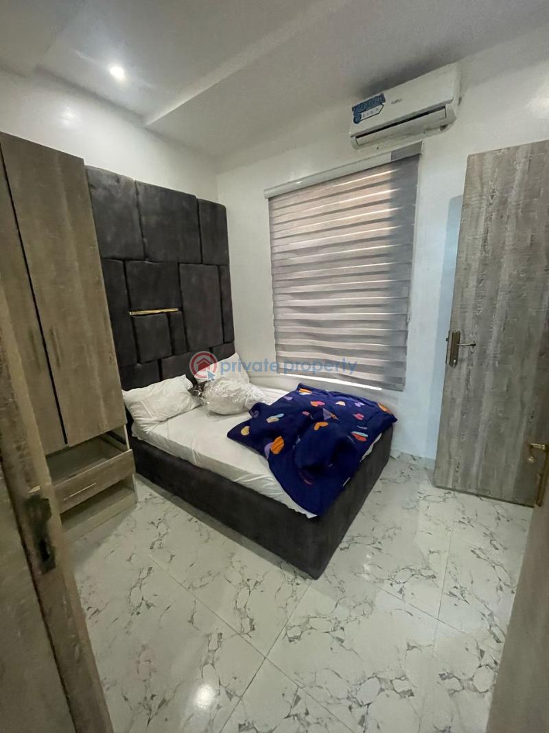 1 bedroom Shared Apartment For Rent Along Lekki Expressway Lagos - 1