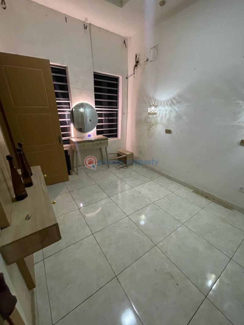 1 bedroom Shared Apartment For Rent Along Lekki Expressway Lagos - 4