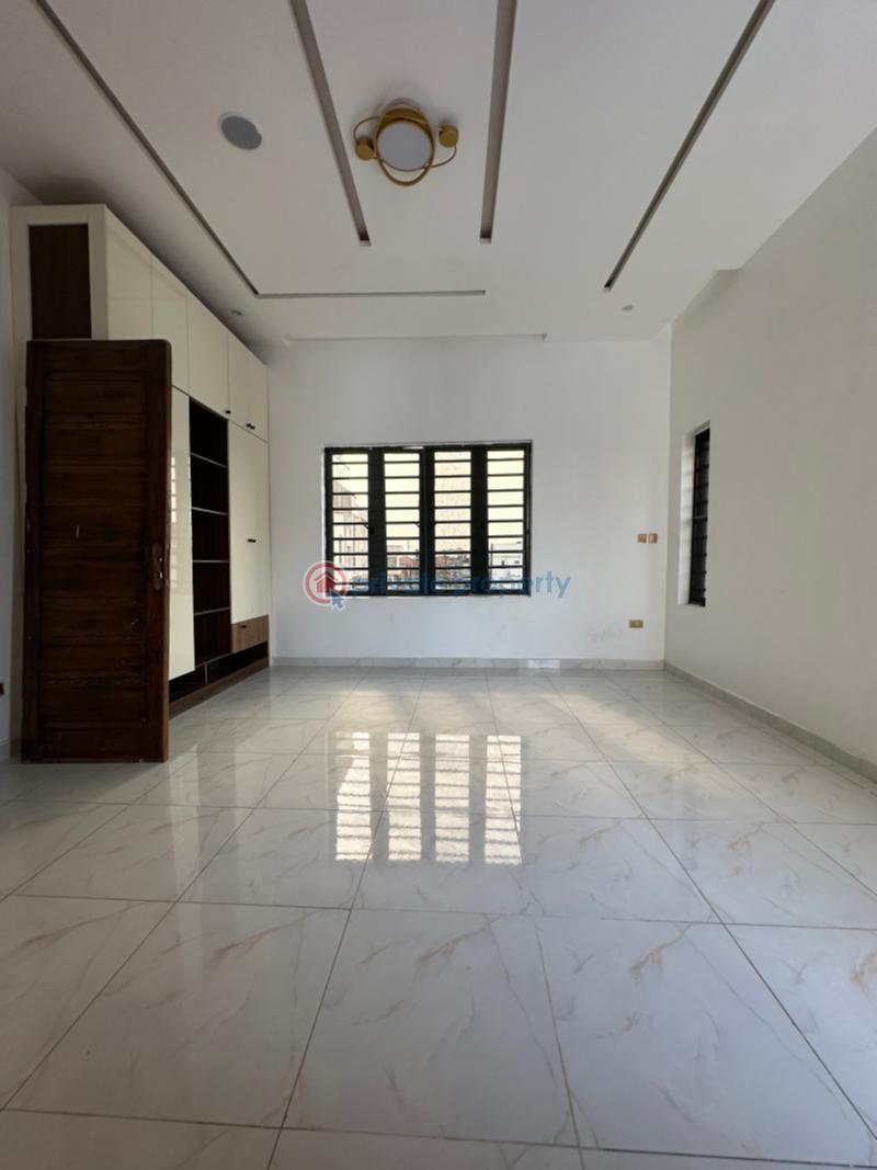 2 bedroom Block Of Flats For Sale Bera Estate Chevron Agungi Lekki Lagos - 6
