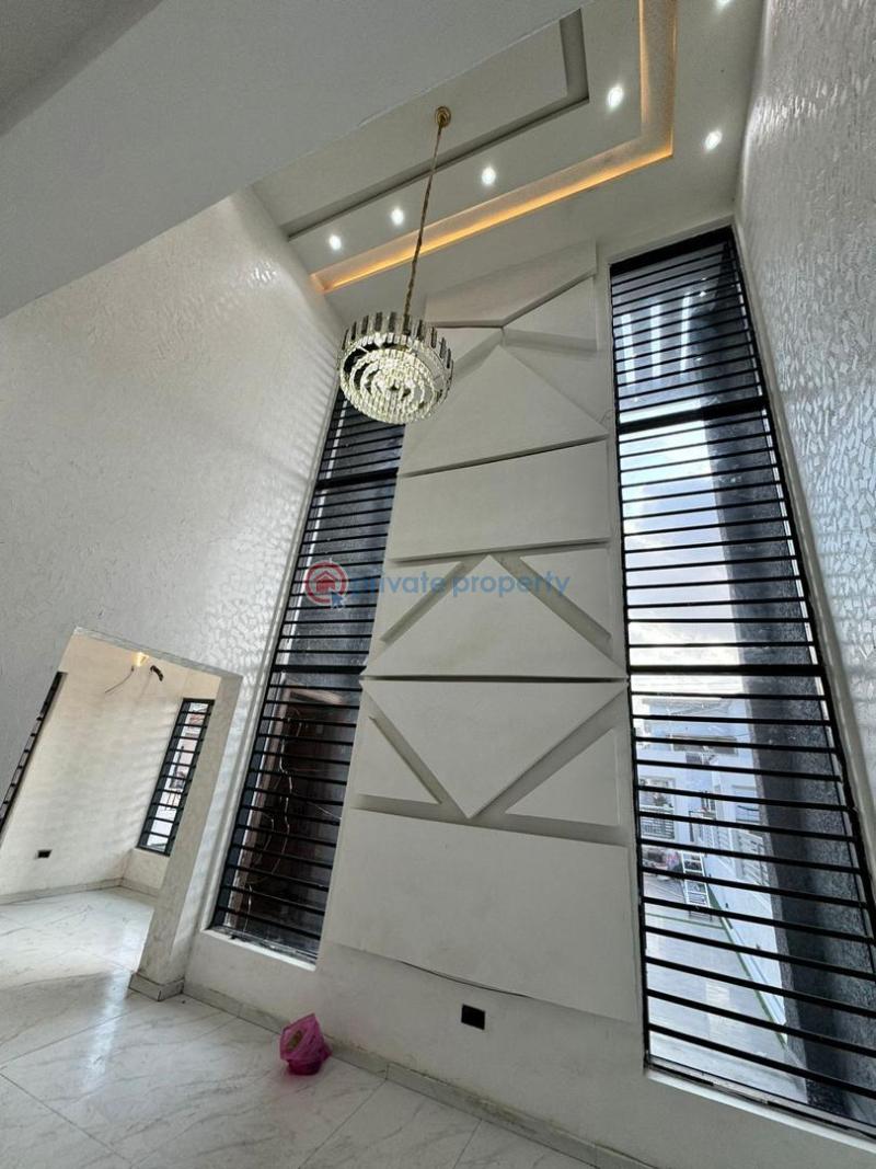 6 bedroom Semi detached Duplex For Sale Jakande Lekki Lagos - 16