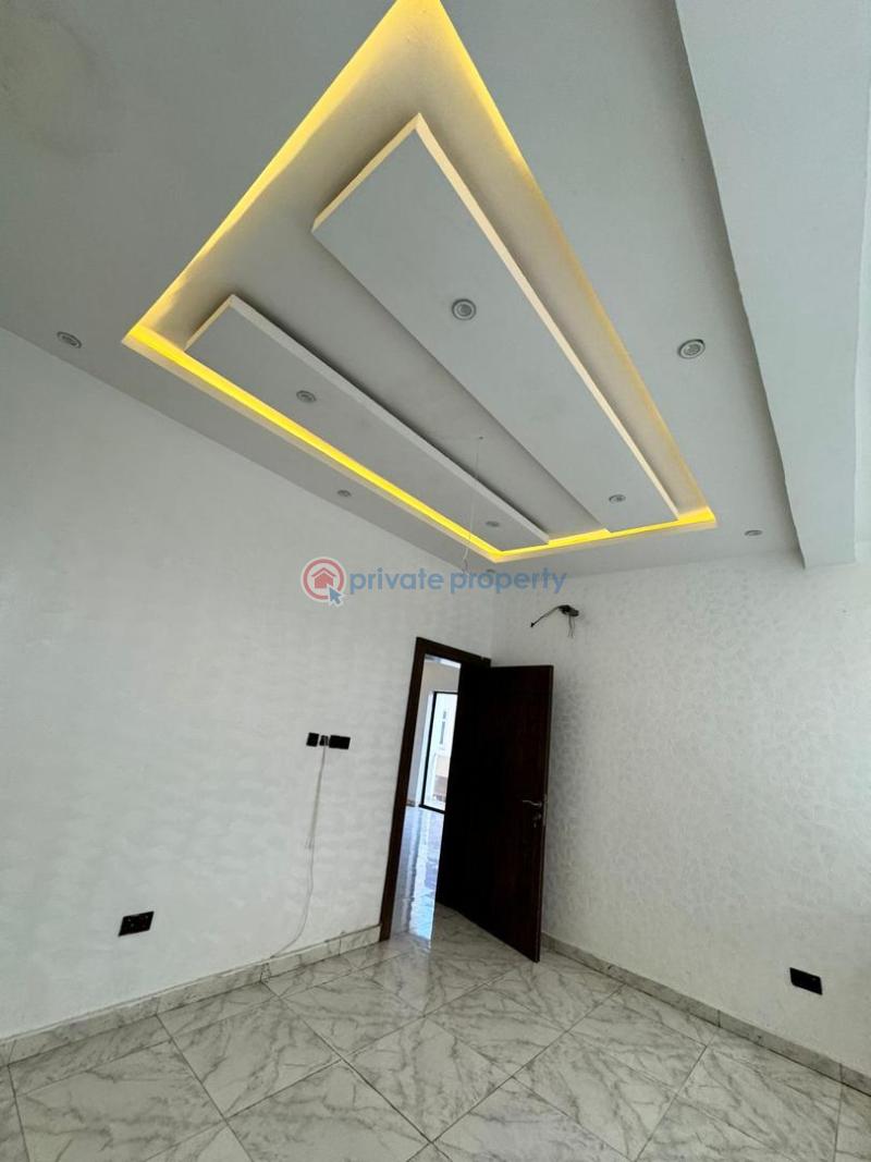 6 bedroom Semi detached Duplex For Sale Jakande Lekki Lagos - 11