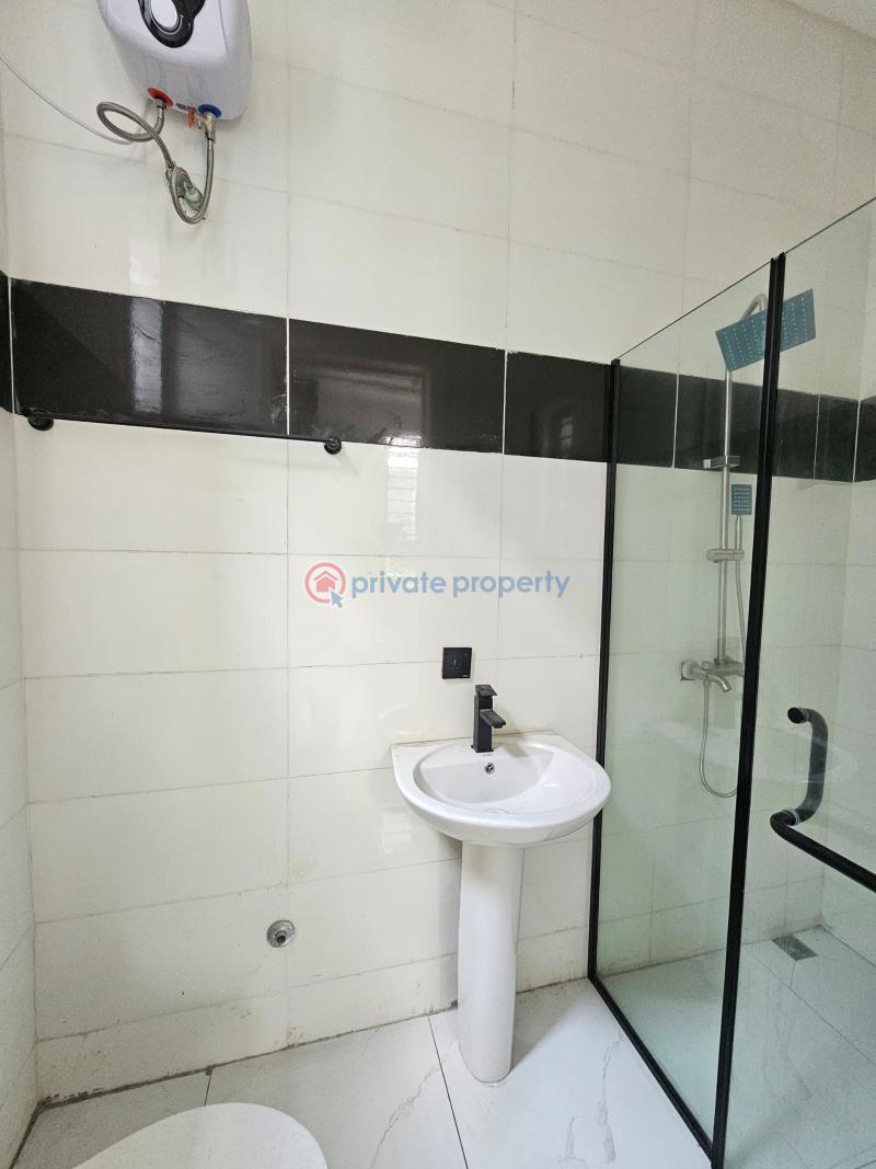 Spacious luxury 5 bedroom fully detached duplex with bq - 10 5 bedroom Detached Duplex For Sale Idado Lekki Lagos - 10