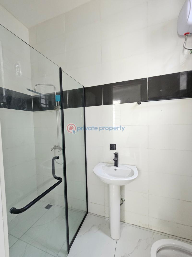 Spacious luxury 5 bedroom fully detached duplex with bq - 8 5 bedroom Detached Duplex For Sale Idado Lekki Lagos - 8