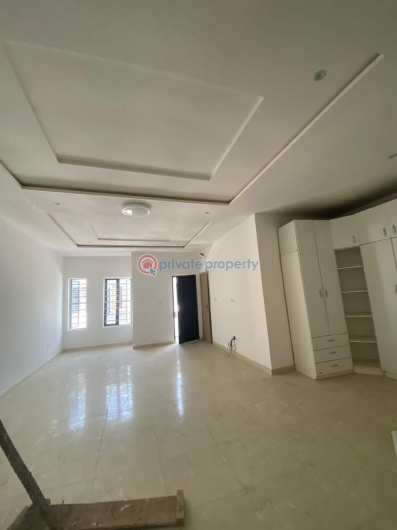 For rent Shared Apartment Silver Creek Court Orchid Road Eleganza
