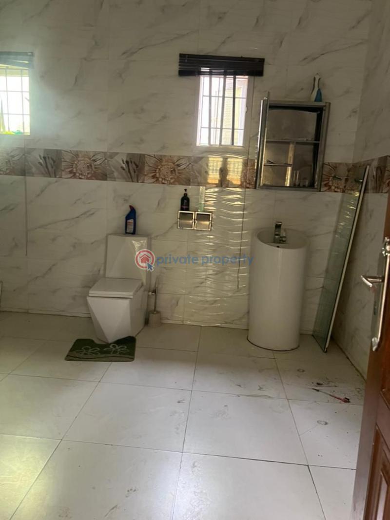 1 bedroom Shared Apartment For Rent Spg Ologolo Lekki Lagos - 4