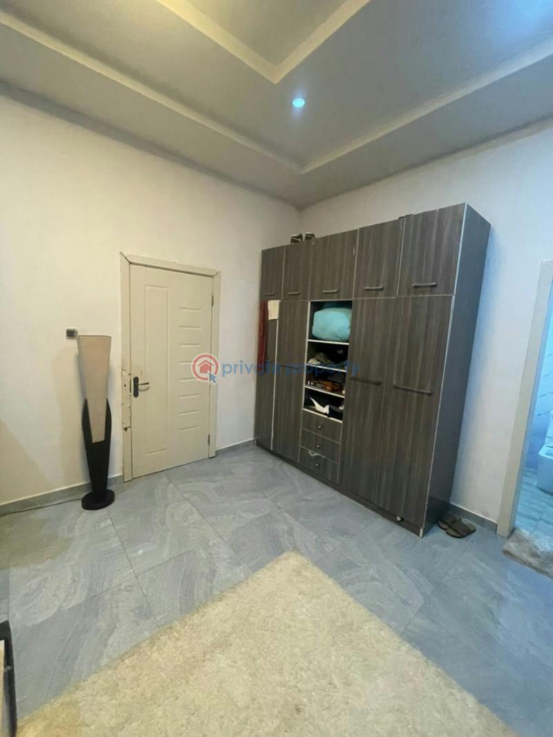 Spacious masterbedroom - 0 Flat & Apartment For Rent Orchid Road Van Daniel Estate Lekki Lagos - 0