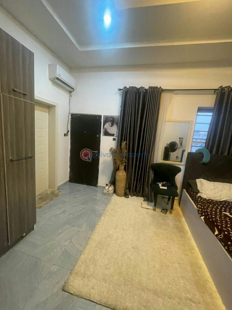 Spacious masterbedroom - 3 Flat & Apartment For Rent Orchid Road Van Daniel Estate Lekki Lagos - 3