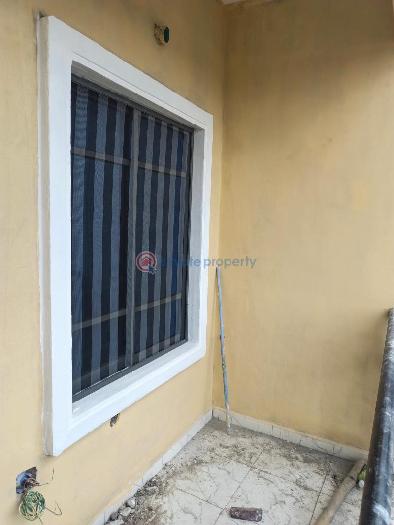 1 bedroom Mini Flat For Rent Salawu Onikoyi Ifako-Gbagada Lagos - 2
