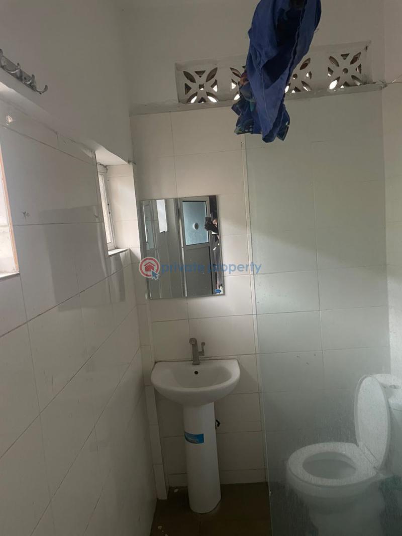 1 bedroom Mini Flat For Rent Off Admiralty Way Lekki Phase 1 Lagos - 4