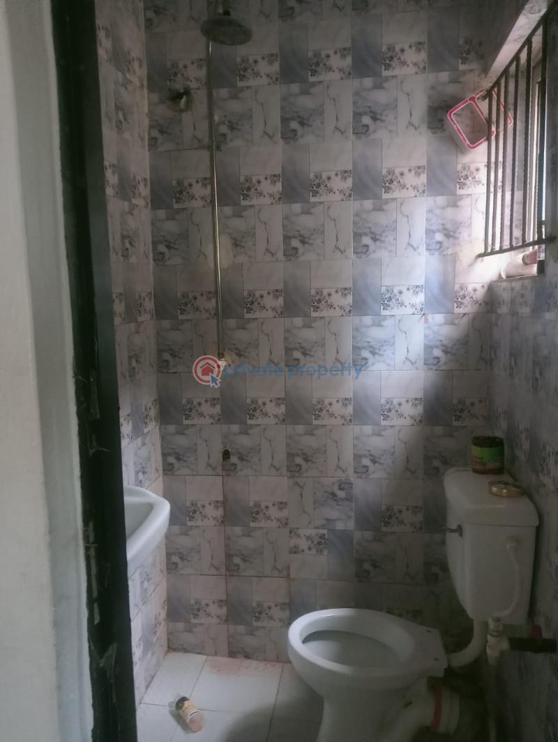 1 bedroom Mini Flat For Rent Adebiyi Street Magodo Phase 1 Magodo Kosofe/Ikosi Lagos - 3