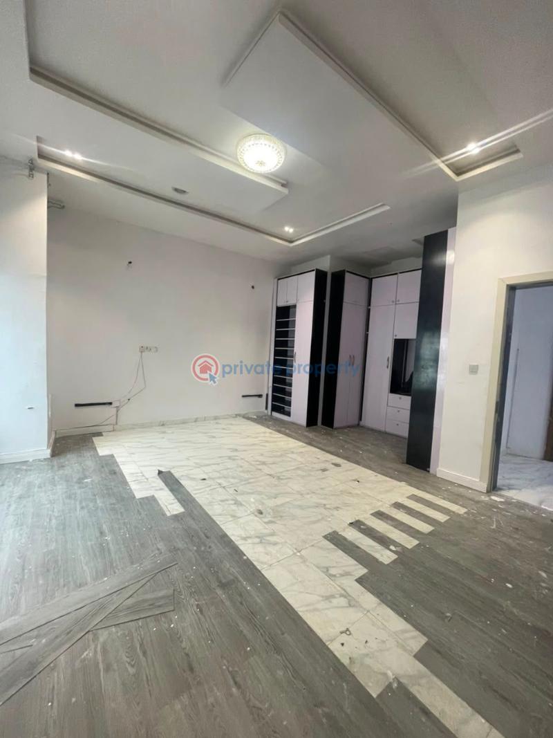 1 bedroom Mini Flat For Rent Chevron Angle View Estate Lekki Lagos - 5