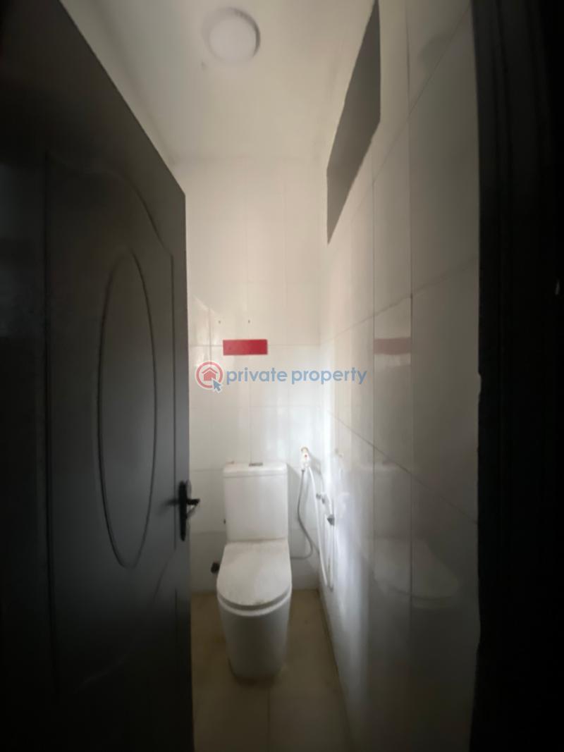 Spacious mini flat with large space  in an estate - 5 1 bedroom Mini Flat For Rent Off Admiralty Way Lekki Phase 1 Lagos - 5