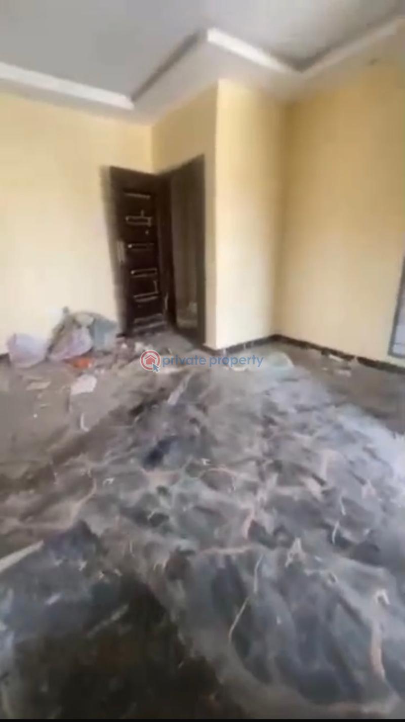 1 bedroom Mini Flat For Rent Adekunle Yaba Lagos - 0
