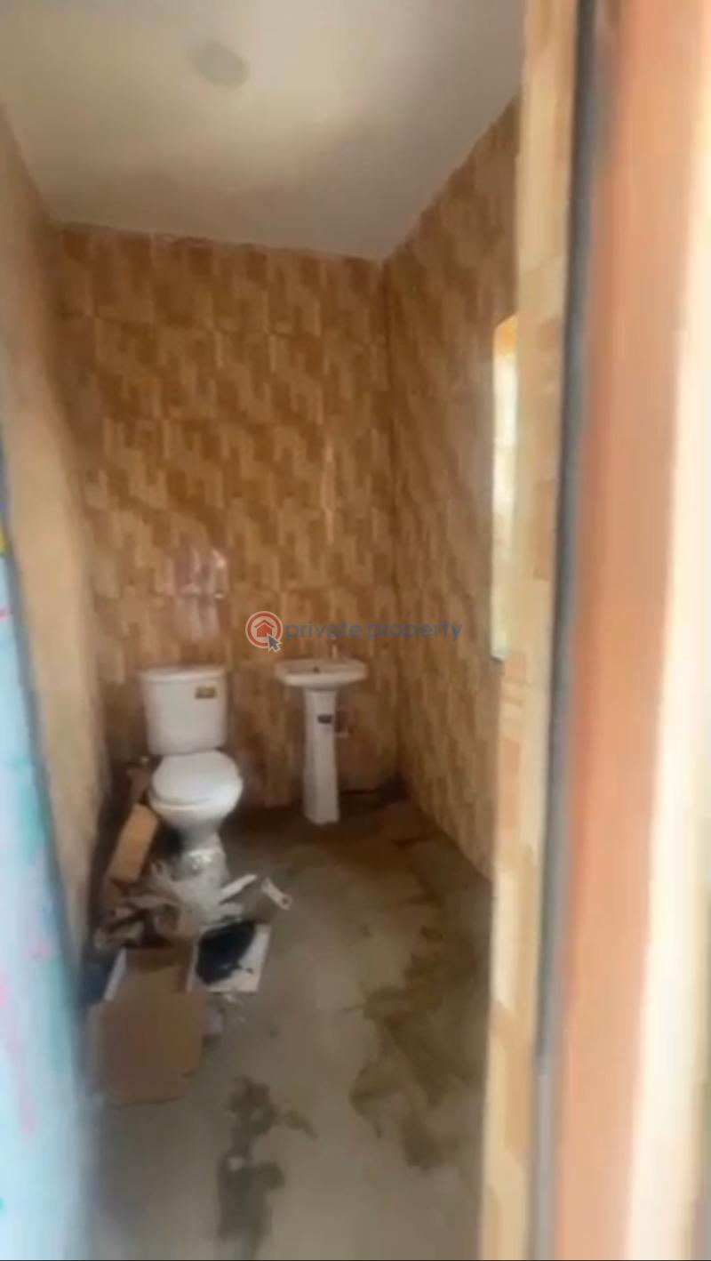 1 bedroom Mini Flat For Rent Adekunle Yaba Lagos - 5